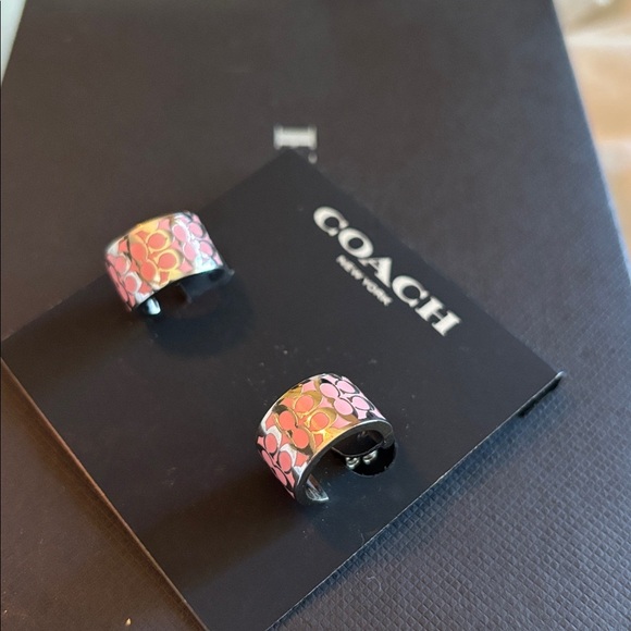 Coach SIGNATURE HUGGIE pink and silver earrings - Picture 7 of 8